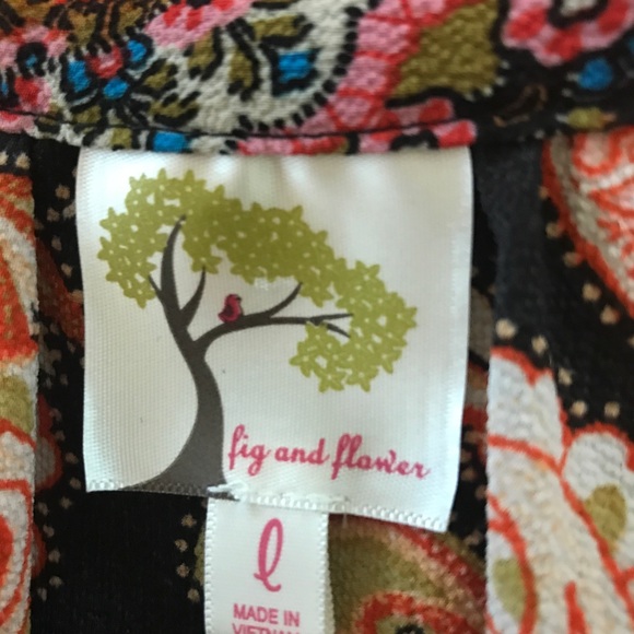 Ladies top - Picture 2 of 2